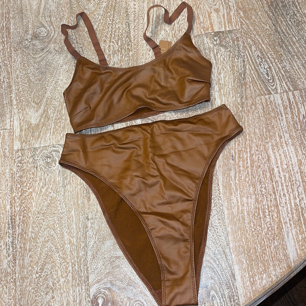 NWT SKIMS BRALETTE & PANTY SET *COPPER* RARE COLOR